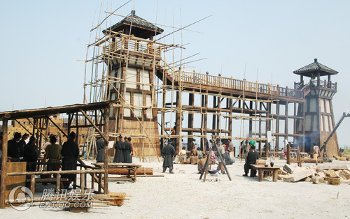 ������ɽ������ʥ��