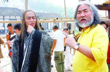 张纪中导演现场指导演员如何拍戏